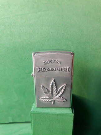 DOCTOR RECOMMENDED - Hoja de Marihuana