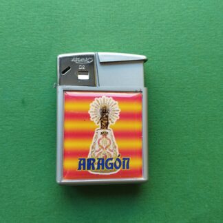 ARAGON (foto: virgen del Pilar sobre bandera de Aragón)